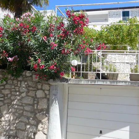 Adria Apartment *