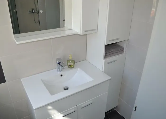 דירה Adria בריסט